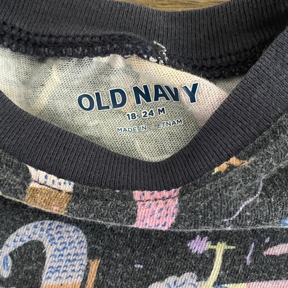Old Navy Kids Mermaid Tee - Black and Multicolor - Picture 2 of 3
